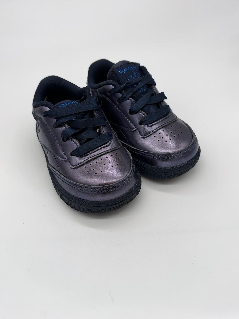 NWOT Reebok Toddler Size 4 Club C Metallic Iridescent Purple Grey Sample Sneaker